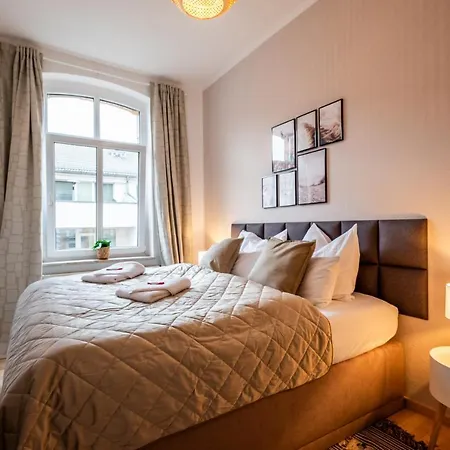 Maremar - Ideal Fuer Familien - Boxspringbett - Zentral - Vollausgestattete Kueche - Waschtrockner - Spielecke Gera Exterior foto